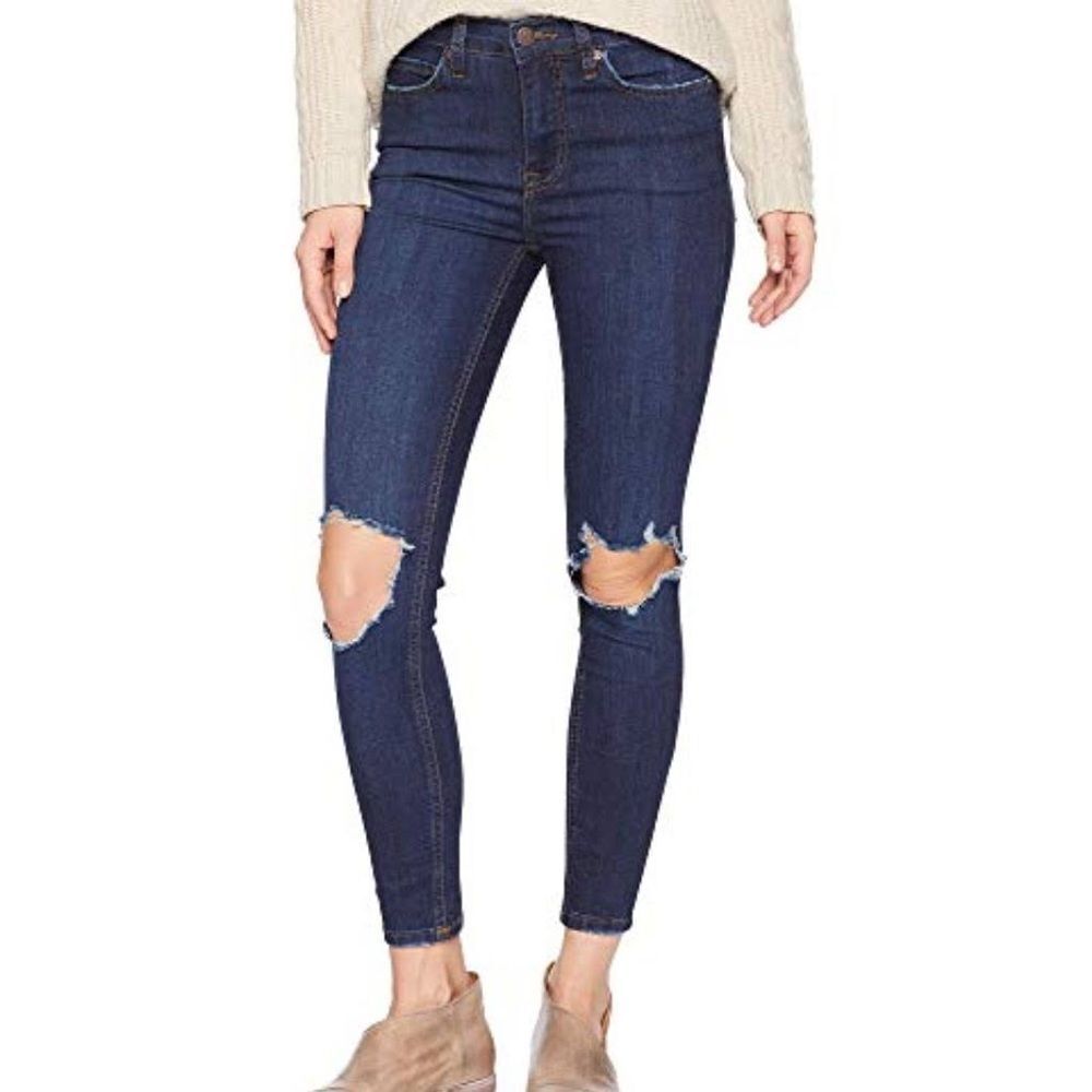 Free People Skinny Jeans Distressed Knees 25